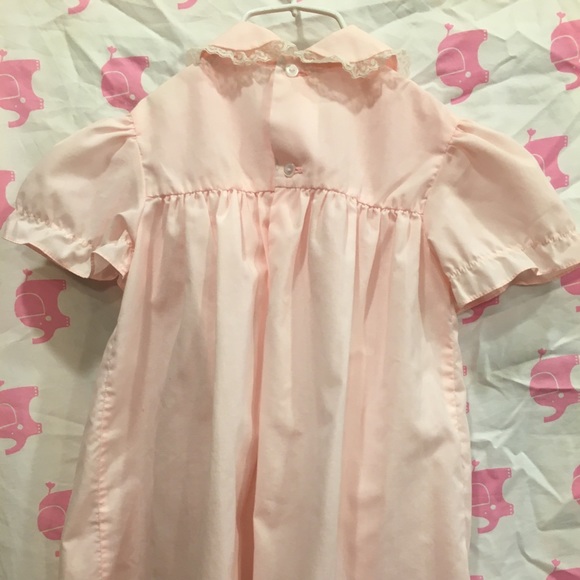 Baby Togs - 24 month Smocked Pink Flower Dress - Picture 5 of 7